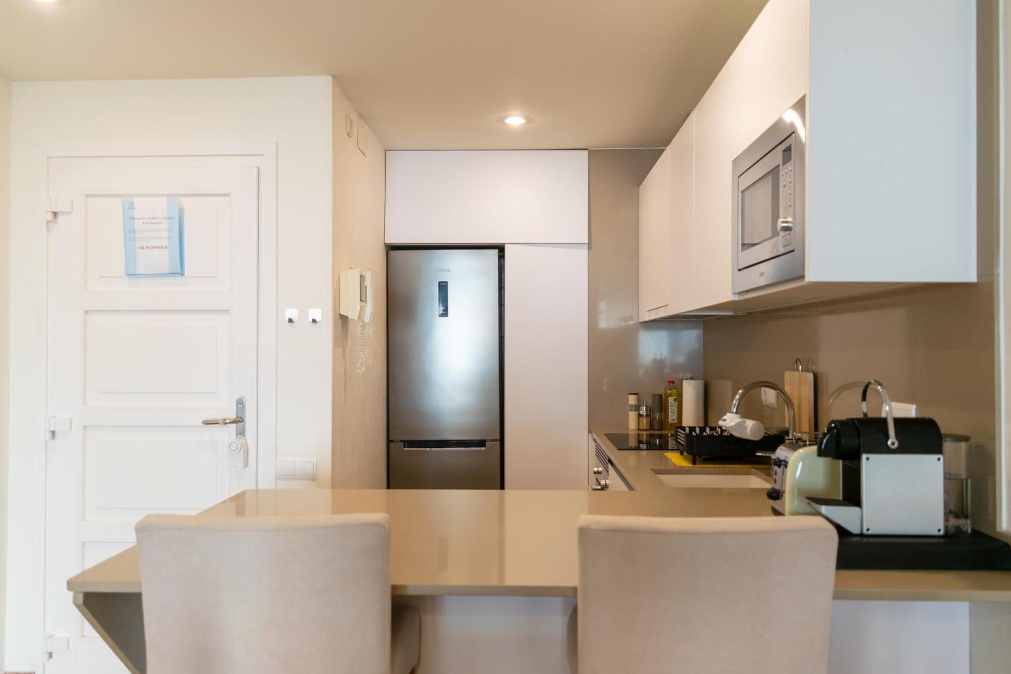 Apartment Cozy In Residential Center By Maison Pinata *